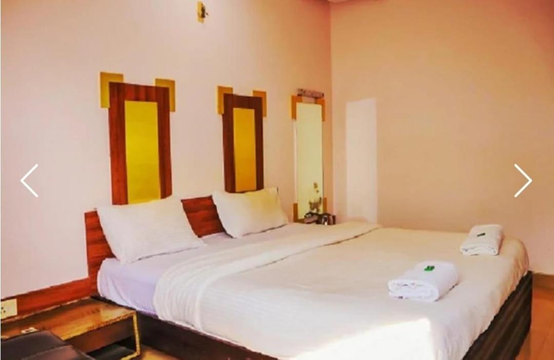Hotel Laxmi Residency Lonavala Dış mekan fotoğraf
