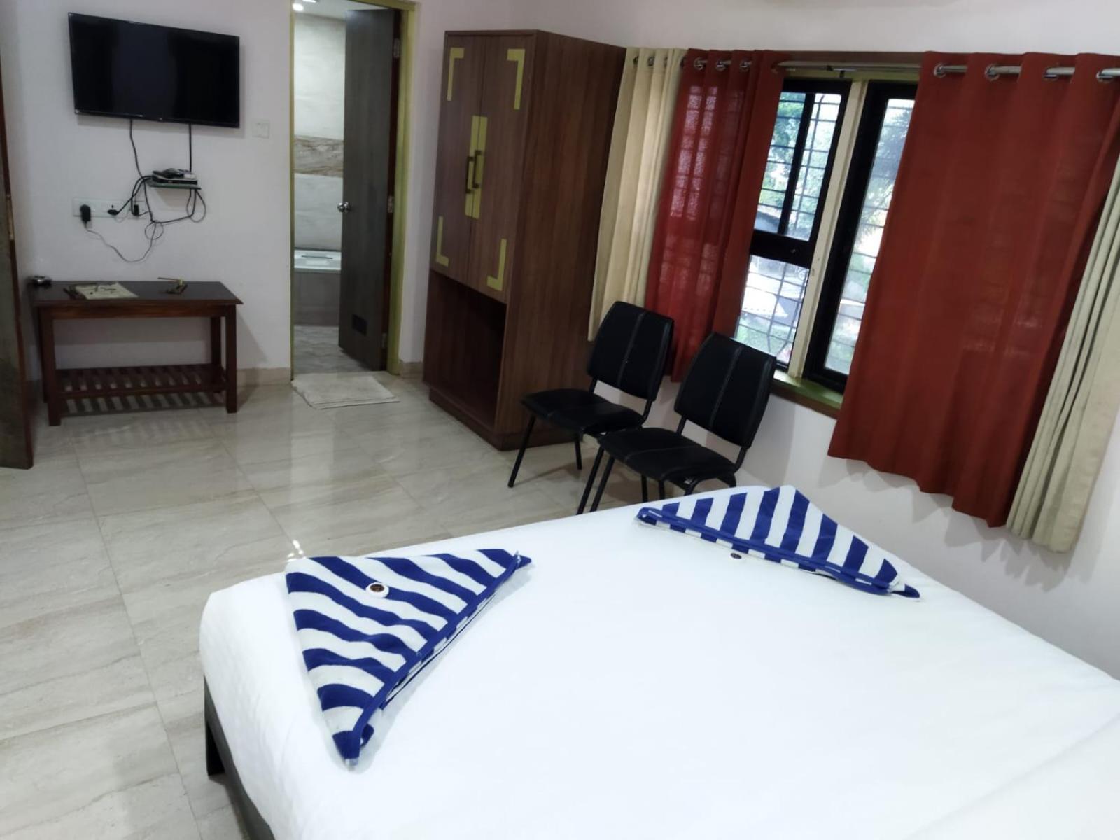 Hotel Laxmi Residency Lonavala Dış mekan fotoğraf