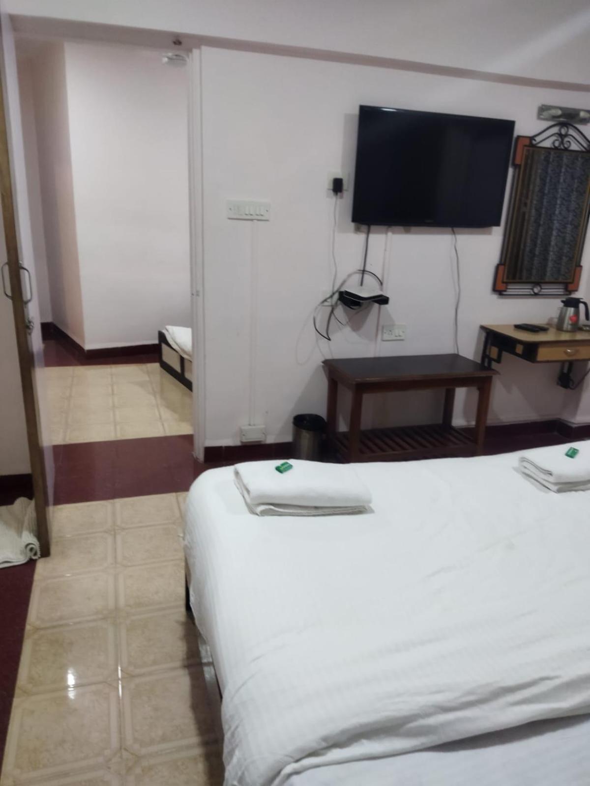 Hotel Laxmi Residency Lonavala Dış mekan fotoğraf