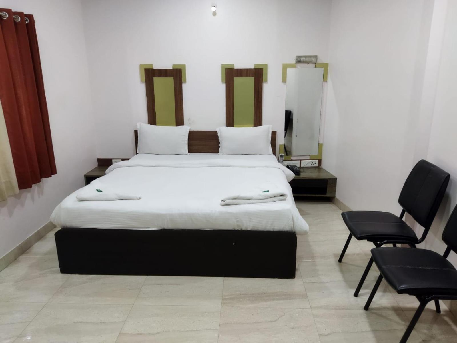 Hotel Laxmi Residency Lonavala Dış mekan fotoğraf