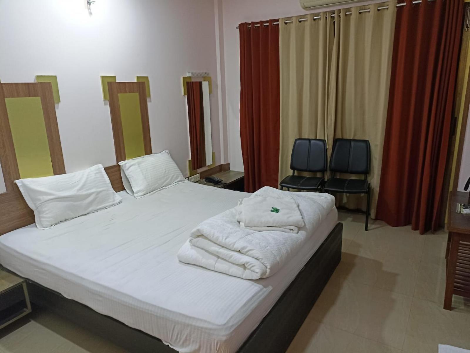 Hotel Laxmi Residency Lonavala Dış mekan fotoğraf