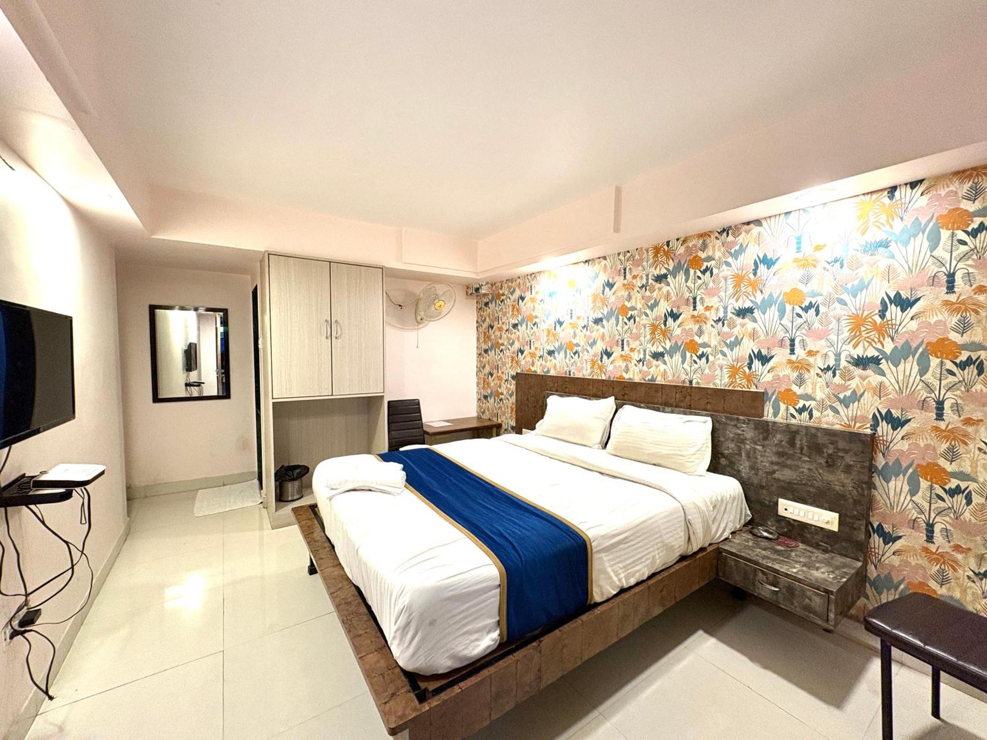 Hotel Laxmi Residency Lonavala Dış mekan fotoğraf
